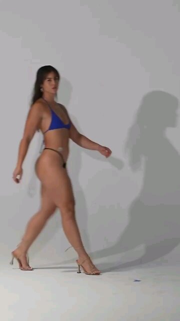 NICE BODY.... SHE FIRM AND SEXY