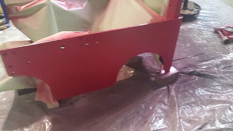 Finish painting the chassis and steering gear - 1959 Clark Clipper Forklift Restoration Part - 10