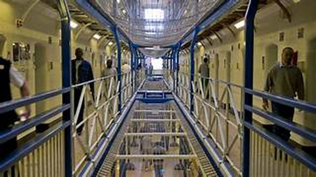 Prisons make room for massive arrests of protesters