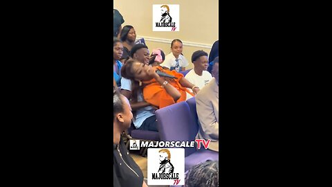 My praise will set me free! Before y’all come for her, that’s her son 🫱🏾‍🫲🏿 first Porsche Williams
