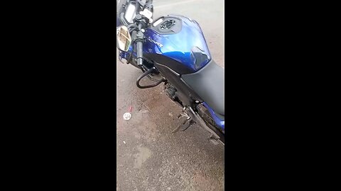 Motocicleta 400 cilindradas