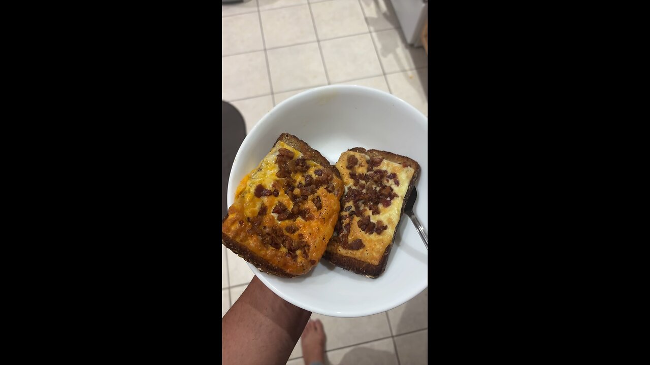 How to make a quick creative snack. Yummy and delicious. 😋 Eat healthier be better.