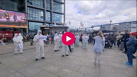 24.05.2025 - Schneemenschen für Frieden am Hauptbahnhof - Berlin ⛄️🕊