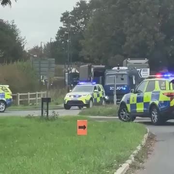 🏴󠁧󠁢󠁥󠁮󠁧󠁿 Meanwhile in England