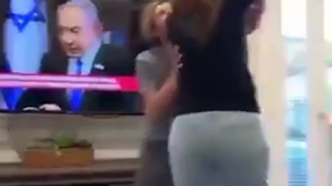 I think the world is turning on Benjamin Netanyahu？？