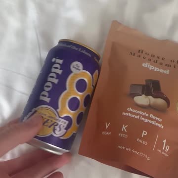 3/2/25 Lp 5 day. SHORT. Red LBj shirt. Natsea salute with mac nuts Lakers poppi sody