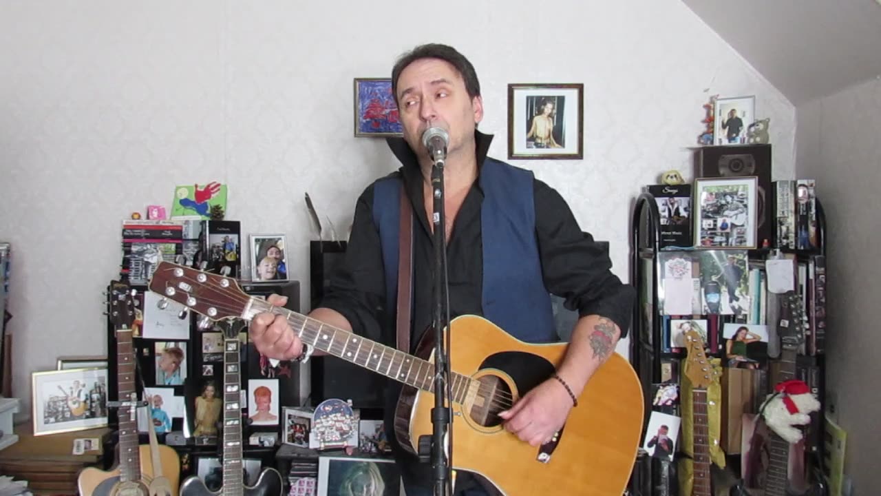 Paul Murphy cover of Bob Dylan's 'Visions Of Johanna'