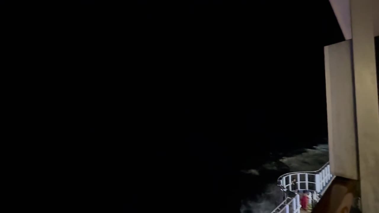 🔮🌊 Triangle Lights Over the Ocean on Return Trip! | TheTruthAbove