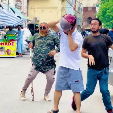 😂#Newfunnyvideo2025 #Viralfunnyvideos #trendingvideos #comedytime #bestreaction😂😂😂