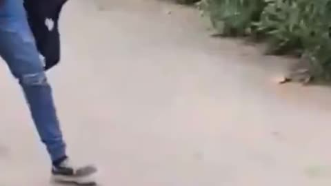 𝐌𝐚𝐭𝐭 𝐏𝐢𝐧𝐧𝐞𝐫 - If a guy randomly punched your baby, what would you do 😳