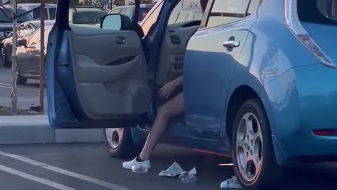 She threw trash and learns a lesson!.hd