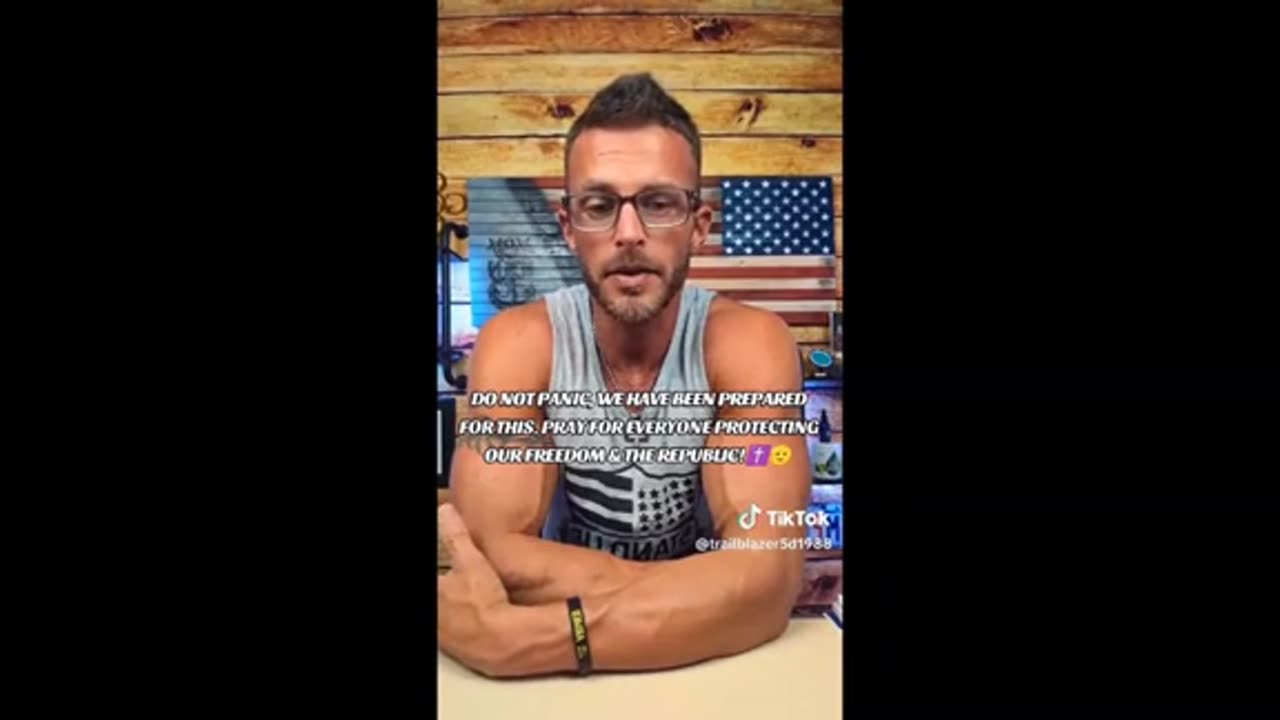 Jordan Clark - wwg1wga ..