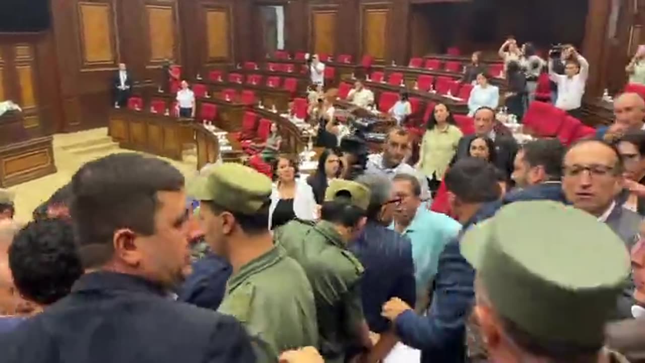 🇦🇲 Parliament or battleground?