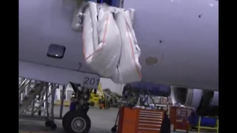 A320 Emergency Escape Slide #Aviation #Flying #AeroArduino
