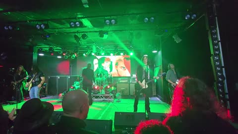 King of the hill ( live)