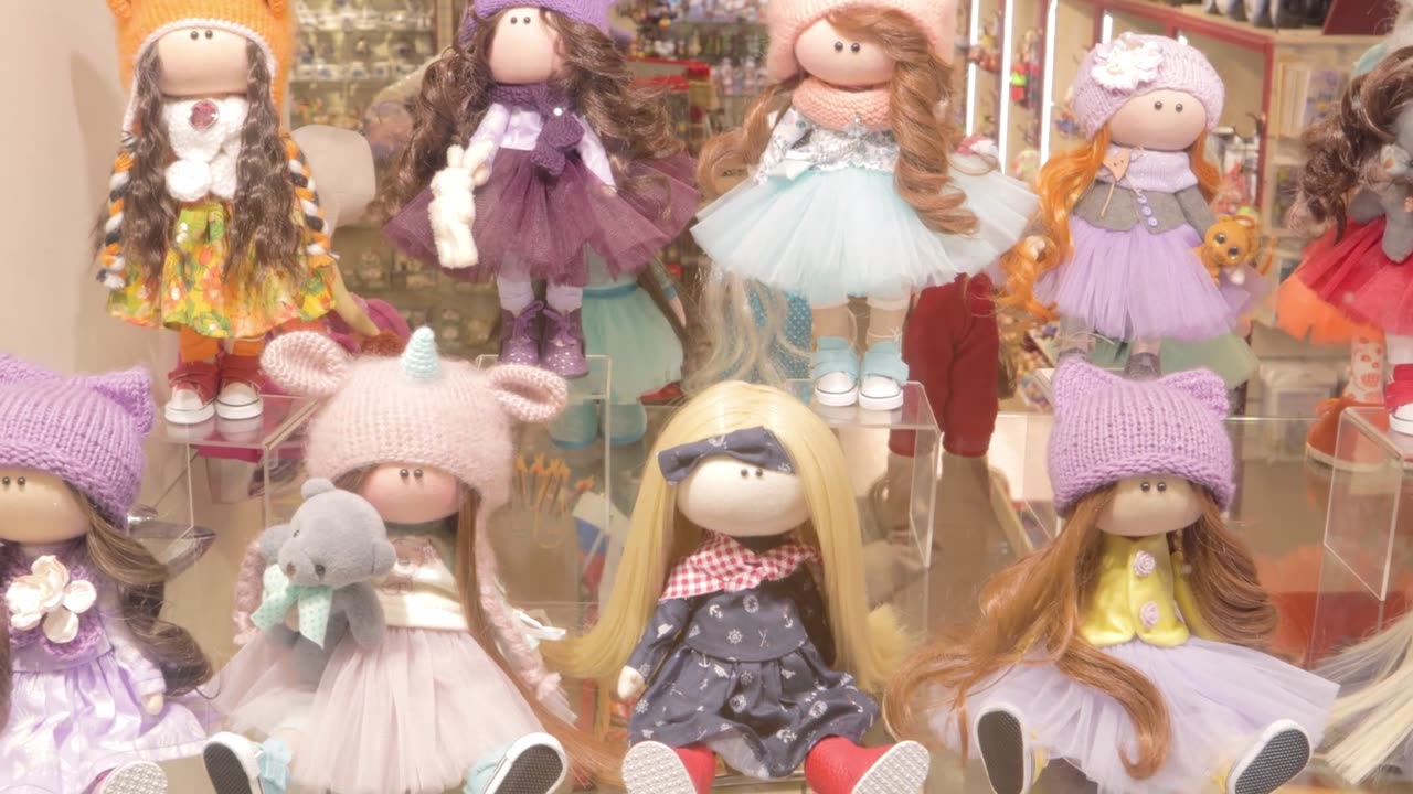 Marketing Your Paper Doll Collection