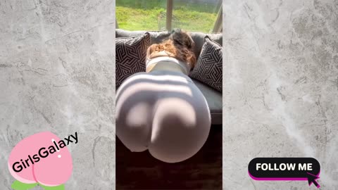 SMOKING HOT GIRLS TWERK COMPILATION