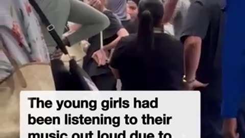 Viral: Father confronts man who told off his girls on flight