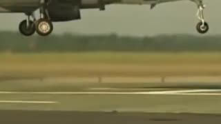 Crazy Boeing X-32 Fighterjet Hovers Like a Bee #AeroArduino