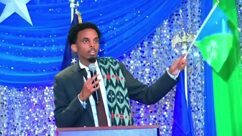 🟢 TREASON? Minneapolis Mayoral Candidate Omar Fateh Waves Somali Flag, Speaks Only Somali