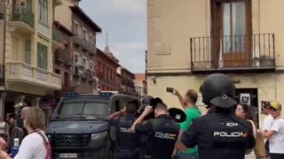 🇪🇸 Police in Alcalá de Henares fired rubber bullets at a patriotic demonstration