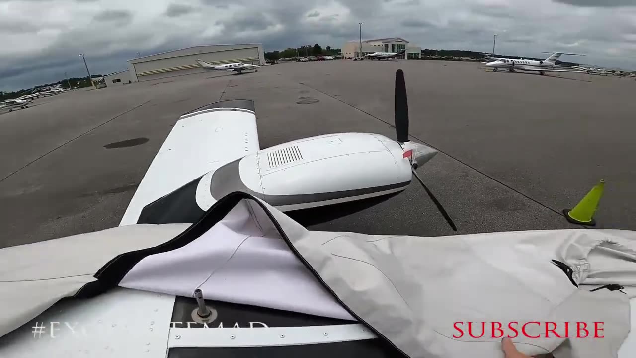 Detailing a Piper Aircraft in Panama City