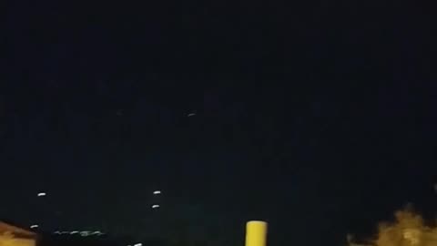 🇮🇷🇮🇱 Iranian missiles over Israel filmed from Syria. 🚀 And Iranian missiles hitting Haifa.