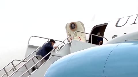 Marco Rubio stumbles while walking up steps after Trump
