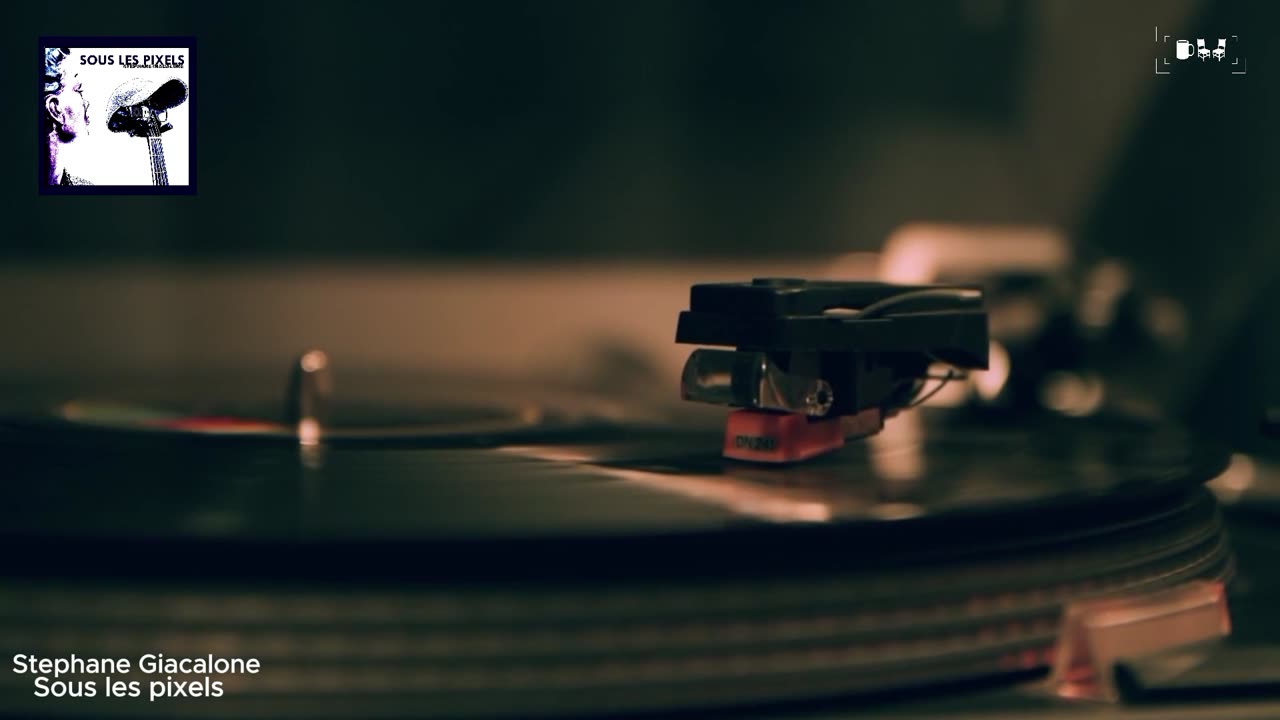 Cupchairs Discovers - 'Sous les pixels' (by Stephane Giacalone)