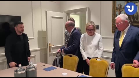 🤝🗣️ Ukraine Russia War | Zelensky's Key Meeting with US Envoy in Rome | RCF