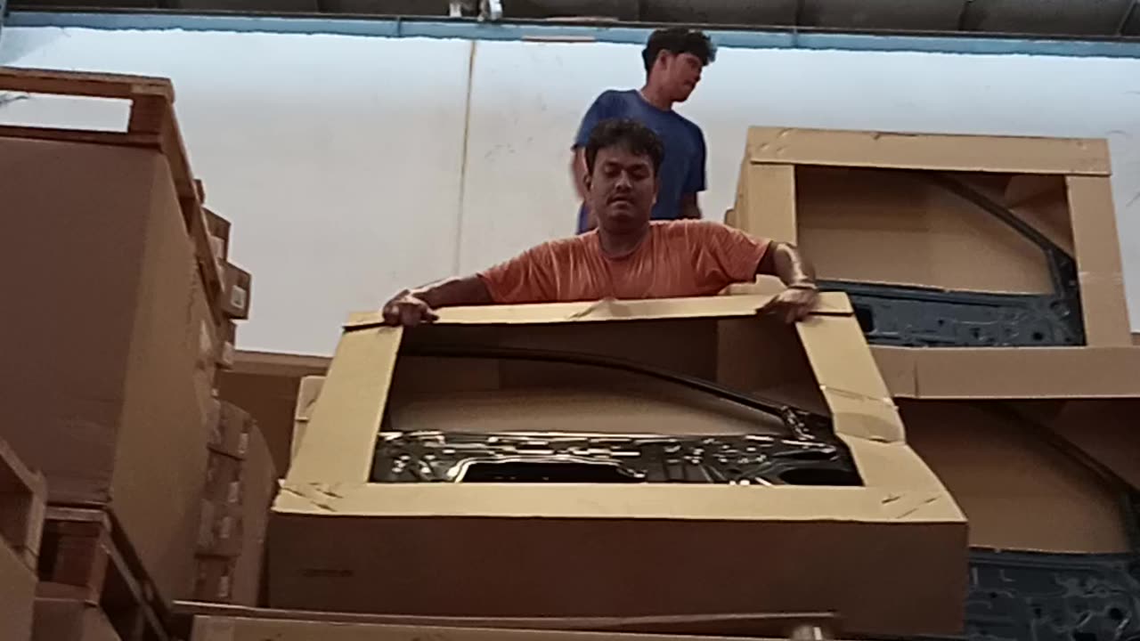 Part 2: "Warehouse Life Ep. 2: Incoming Goods – The Truck Unload Hustle"