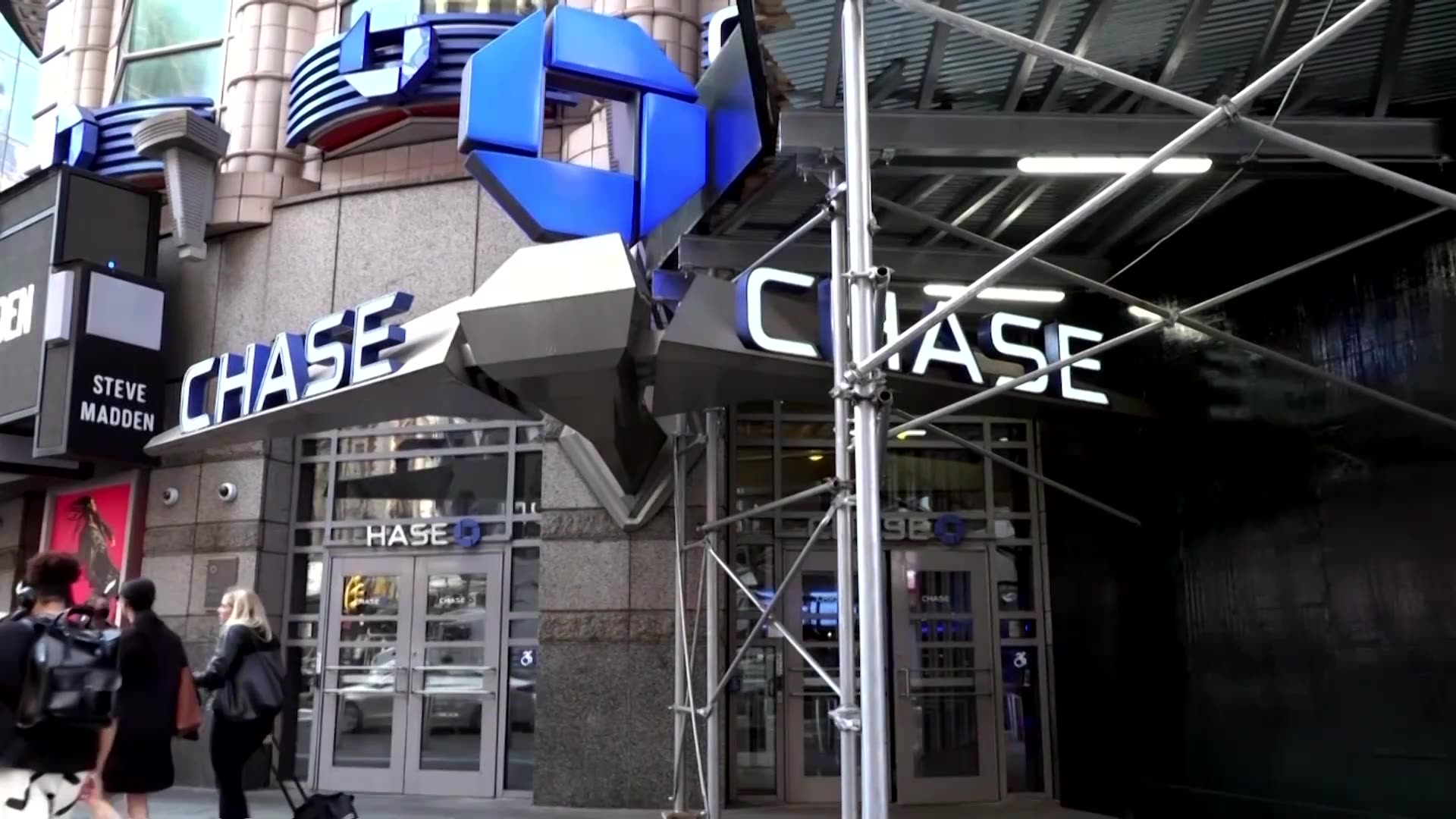 Trump claims banks discriminate against him and his supporters