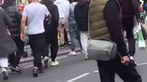 Are there still British people in London?