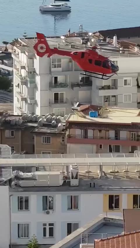 VIDEO/ U sëmur gjatë udhëtimit, 67-vjeçari dërgohet me helikopter drejt Tiranës
