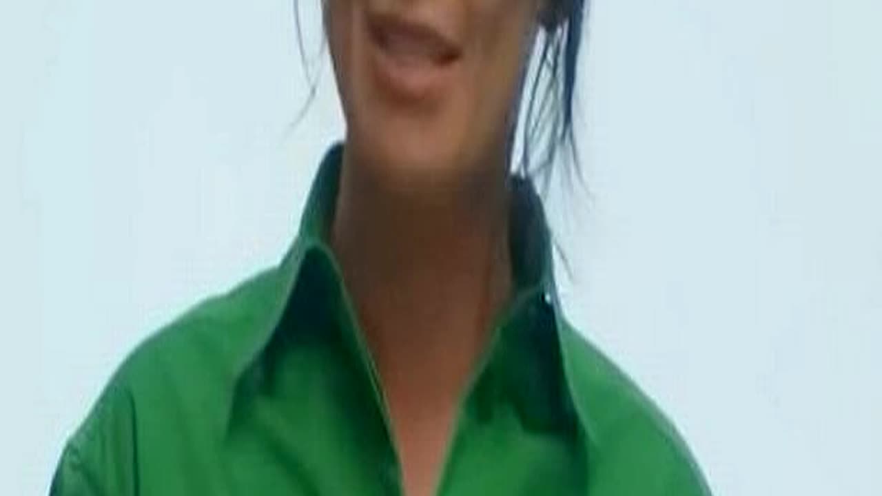 Coleen Rooney Puts Detective Skills to Use as She