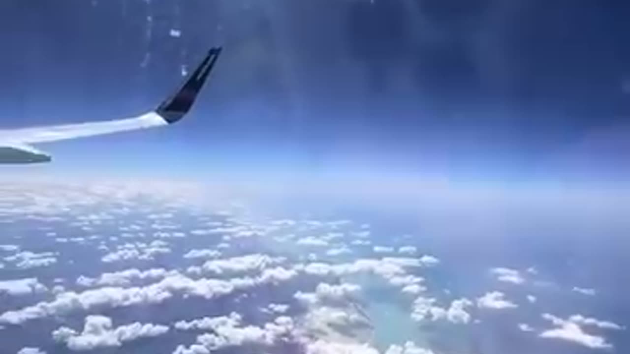It's just me Or you can see the curvature of the l earth!?