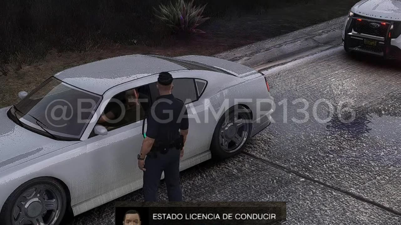 Conductor con vehiculo robado.