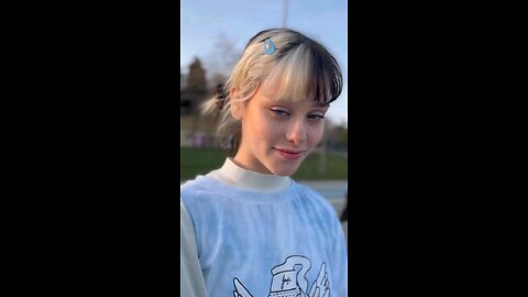Cute girl 😍