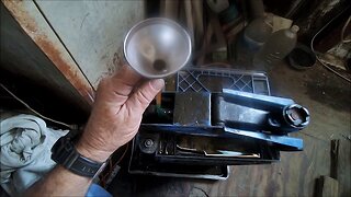 Changing the jack oil