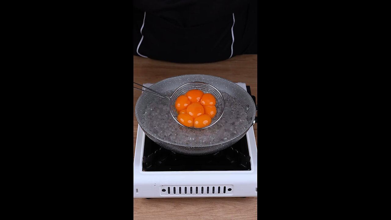 Add yolks to boiling water and you will be surprised by the result #cooking #Recipe #EasyRecipe