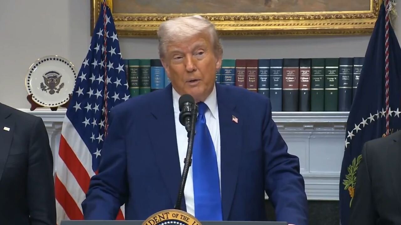 Donald Trump zvažuje, že se připojí v Istanbulu k mírovým rozhovorům mezi Ruskem a Ukrajinou!