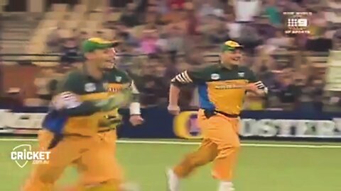 Brett_ Lee._s_.maiden_five-wicket. haul_ in_ ODI_Cricket