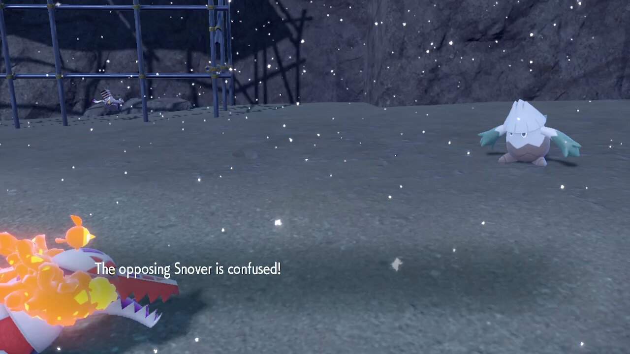 Pokémon Scarlet battle gameplay