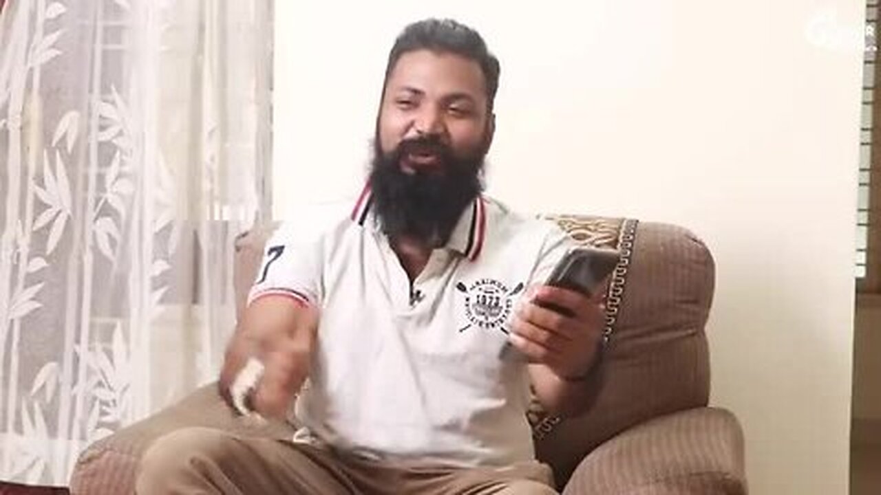 Thug_Life_In_Interview_VS_Shows___Interview___Roasted_Interviewer___Live