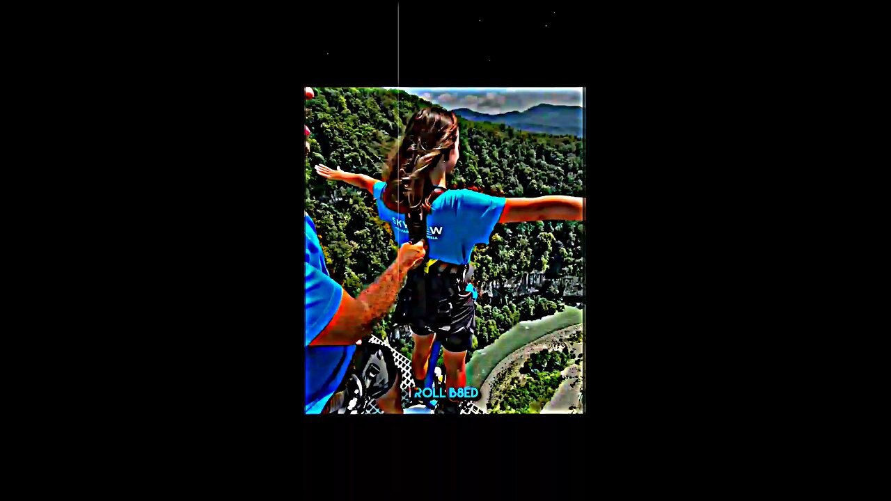 “Other Bungee Jumping vs The Ultimate Thrill 😱”#BungeeJumpingChallenge