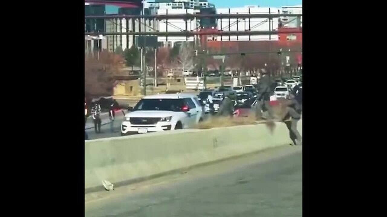 ICE is pulling up to illegal immigrant protests now.