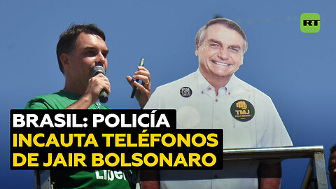 Policía brasileña incauta los celulares de Jair Bolsonaro