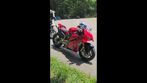 2025 Ducati panigale V4s