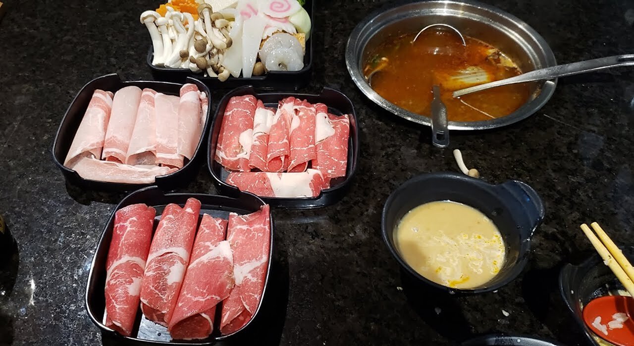 ASMR Japanese Hotpot - Wagyu Hotpot - Tasty mukbang - Free dinner from workplace