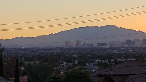 Did you SEE tonight's Las Vegas sunset? Check THIS out! 11.07.2025 #lasvegas #follow #travel #gaming